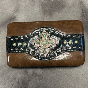 Stylish Brown and Green Key Holder with Embellished Accent